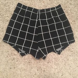 Black and white skort